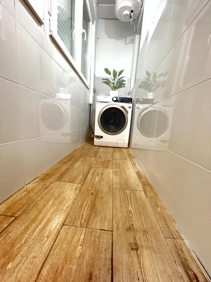 New Camp Nou Apartment/diret Airport,beautiful