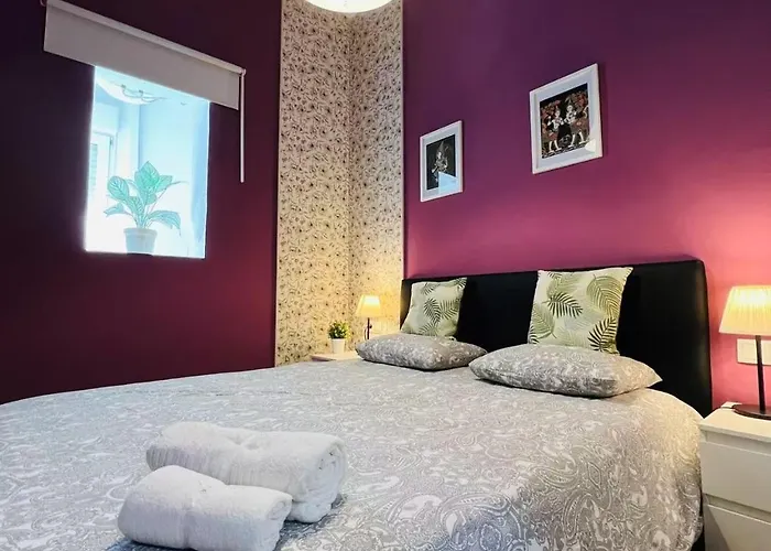New Camp Nou Apartment/Diret Airport,Beautiful