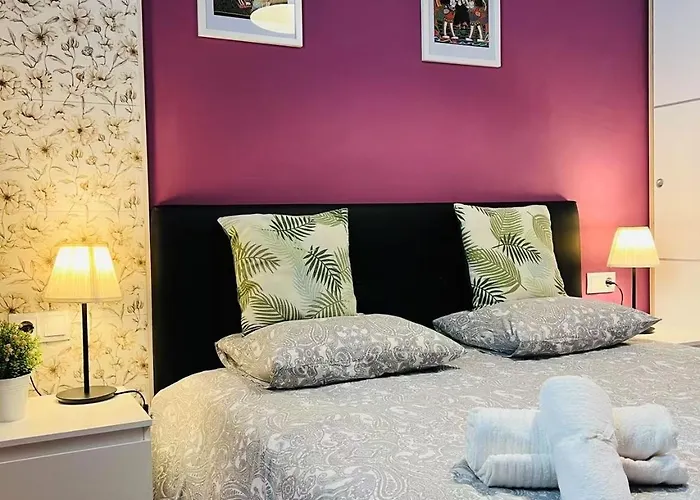 New Camp Nou Apartment/Diret Airport,Beautiful