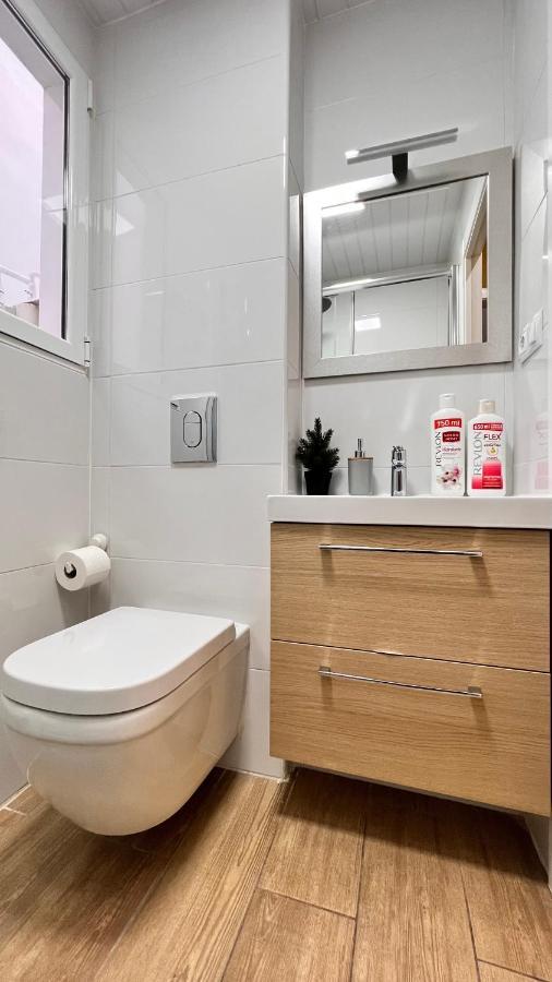New Camp Nou Apartment/diret Airport,beautiful Apartment